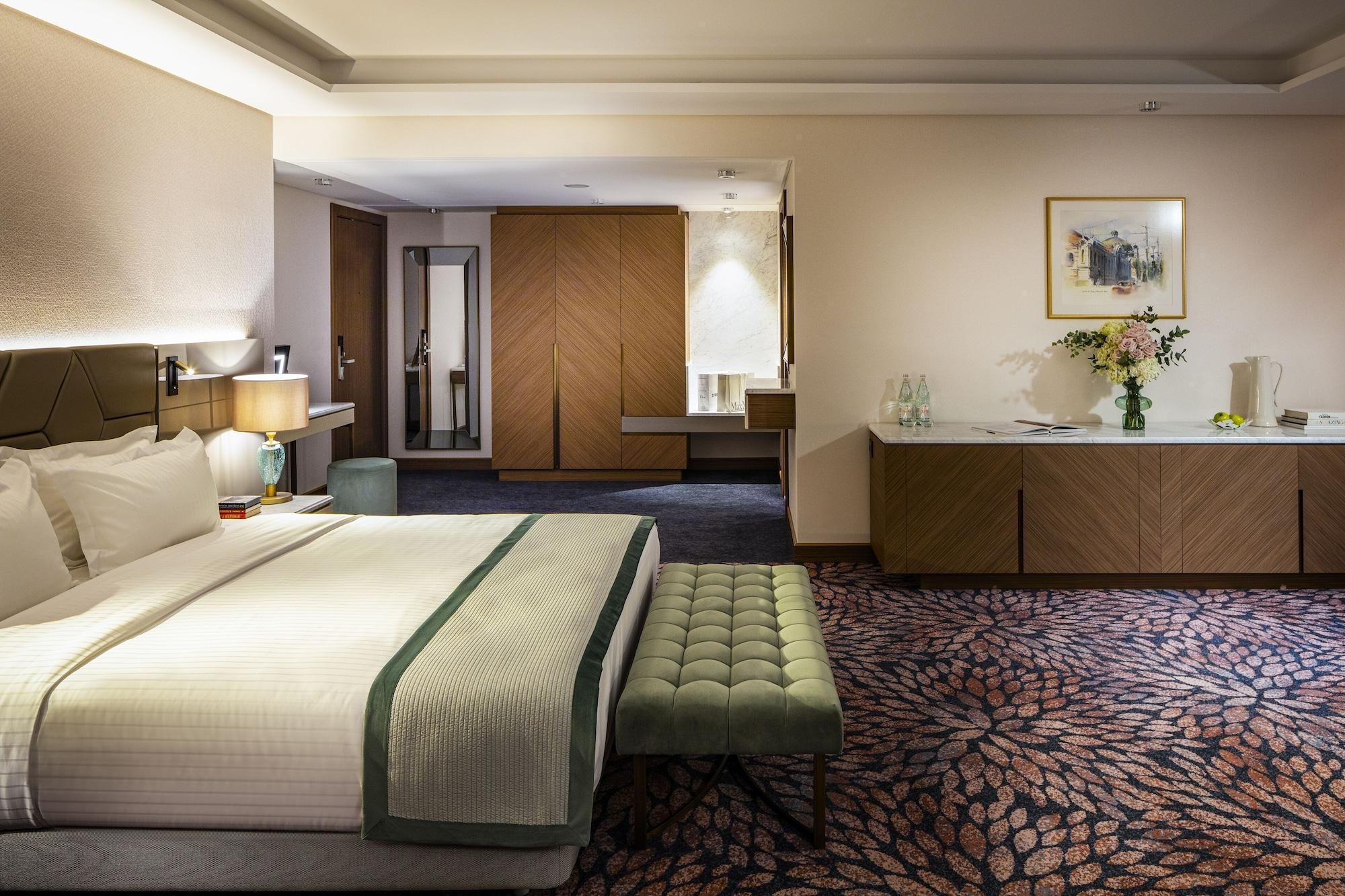 Grand Hotel Millennium صوفيا المظهر الخارجي الصورة A suite at the hotel